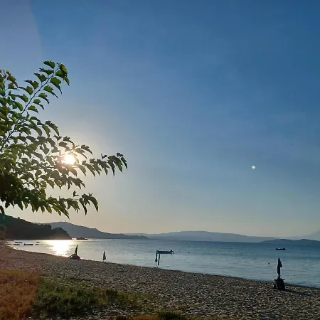 Private Sea Front !-platan 3 * Develikia